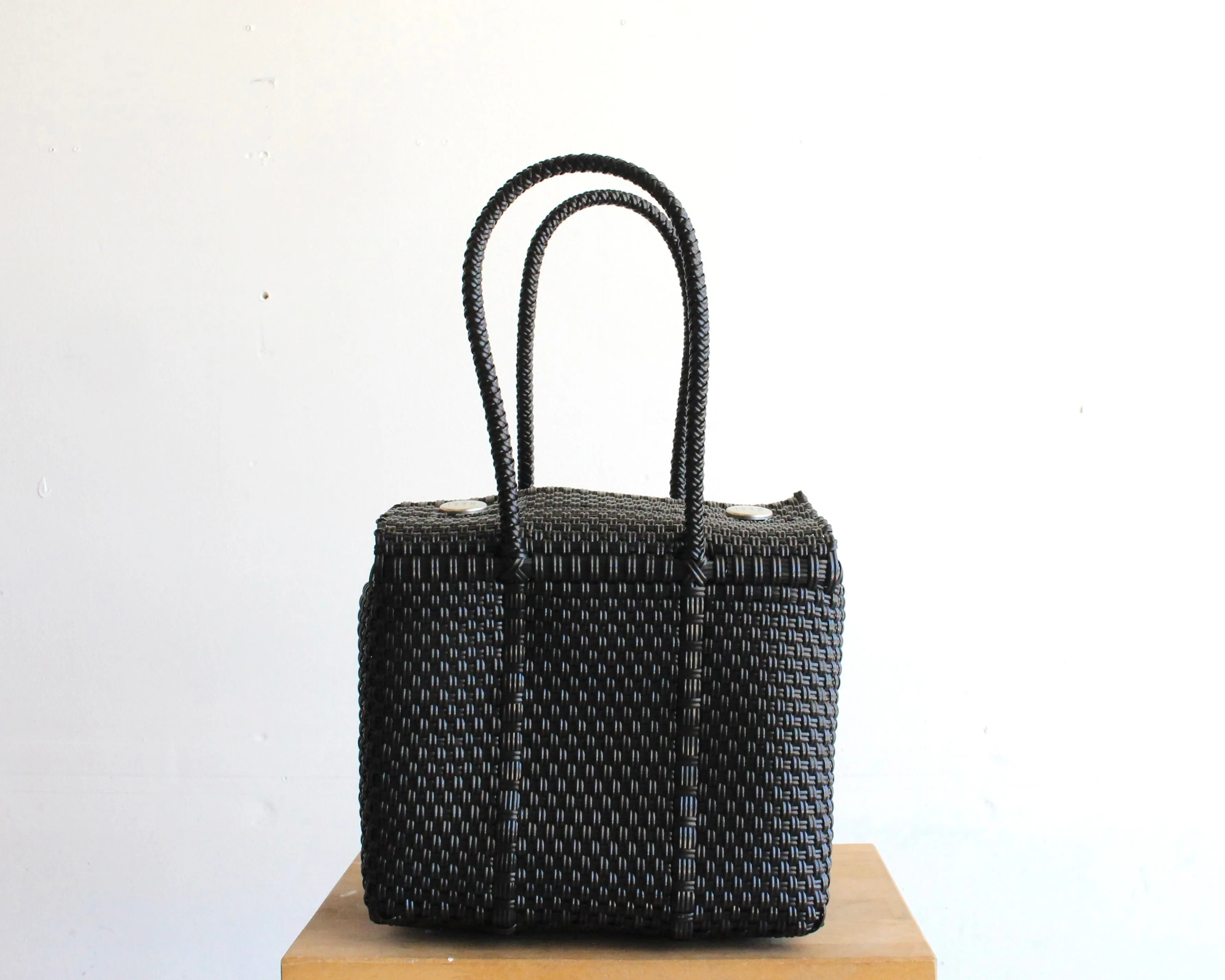 Black Handbag by MexiMexi