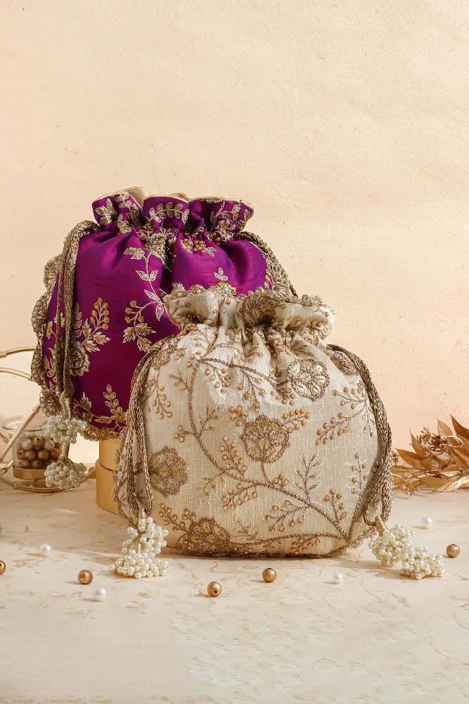 Cream embroidered scallop potli bag