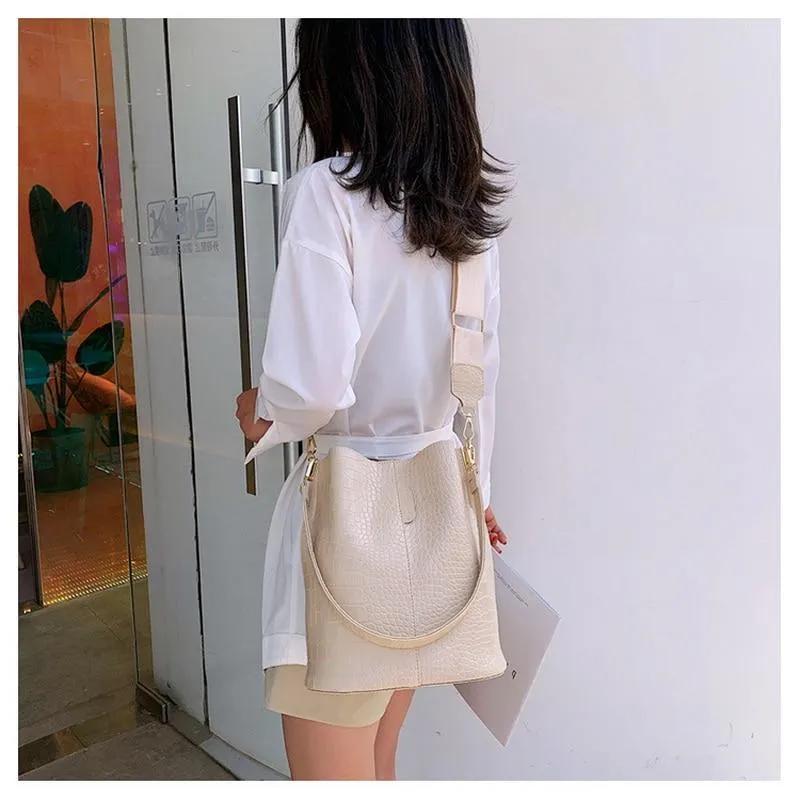 Jessie Bucket Bag