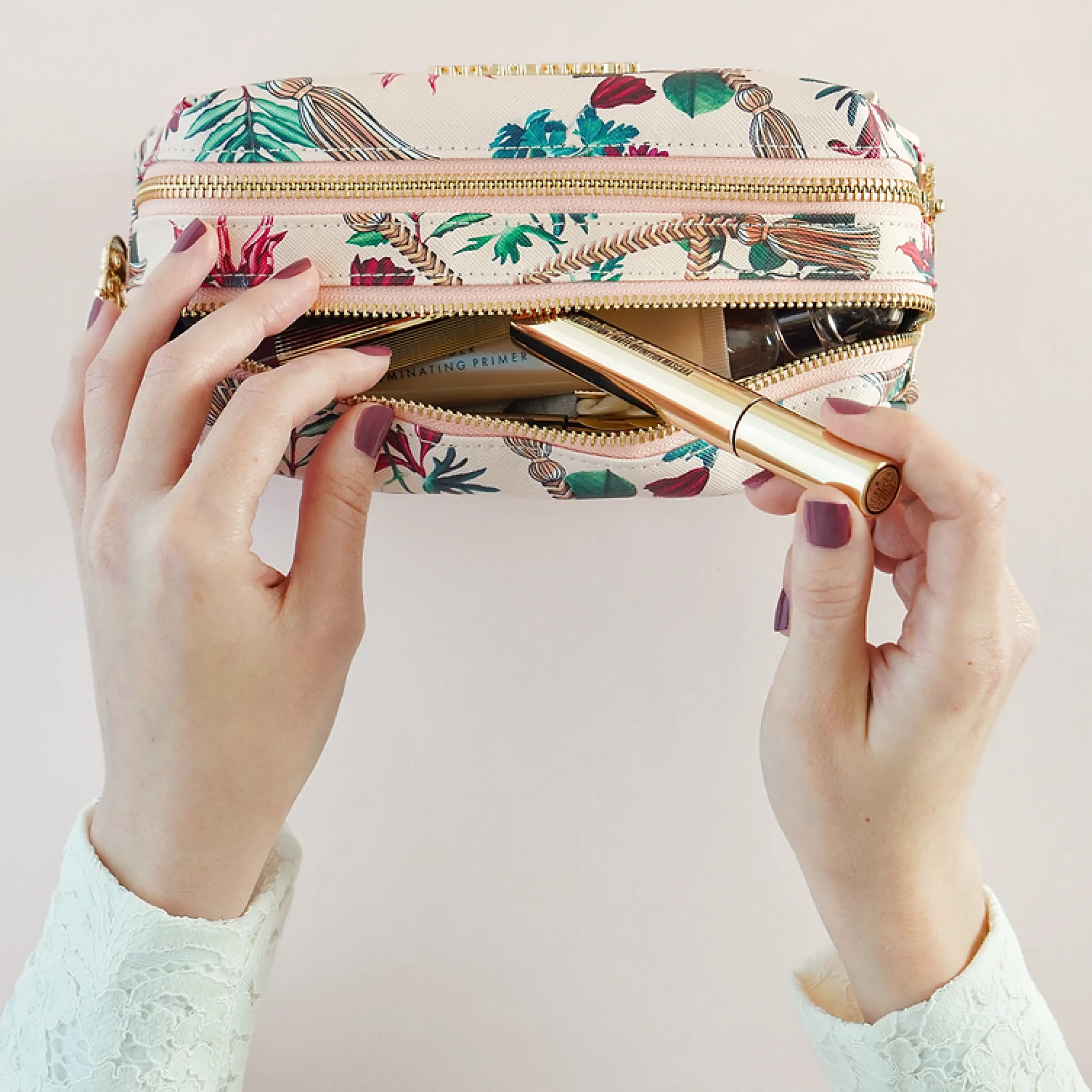 Joana Fulana Essential Wash Bag | Golden Tassel