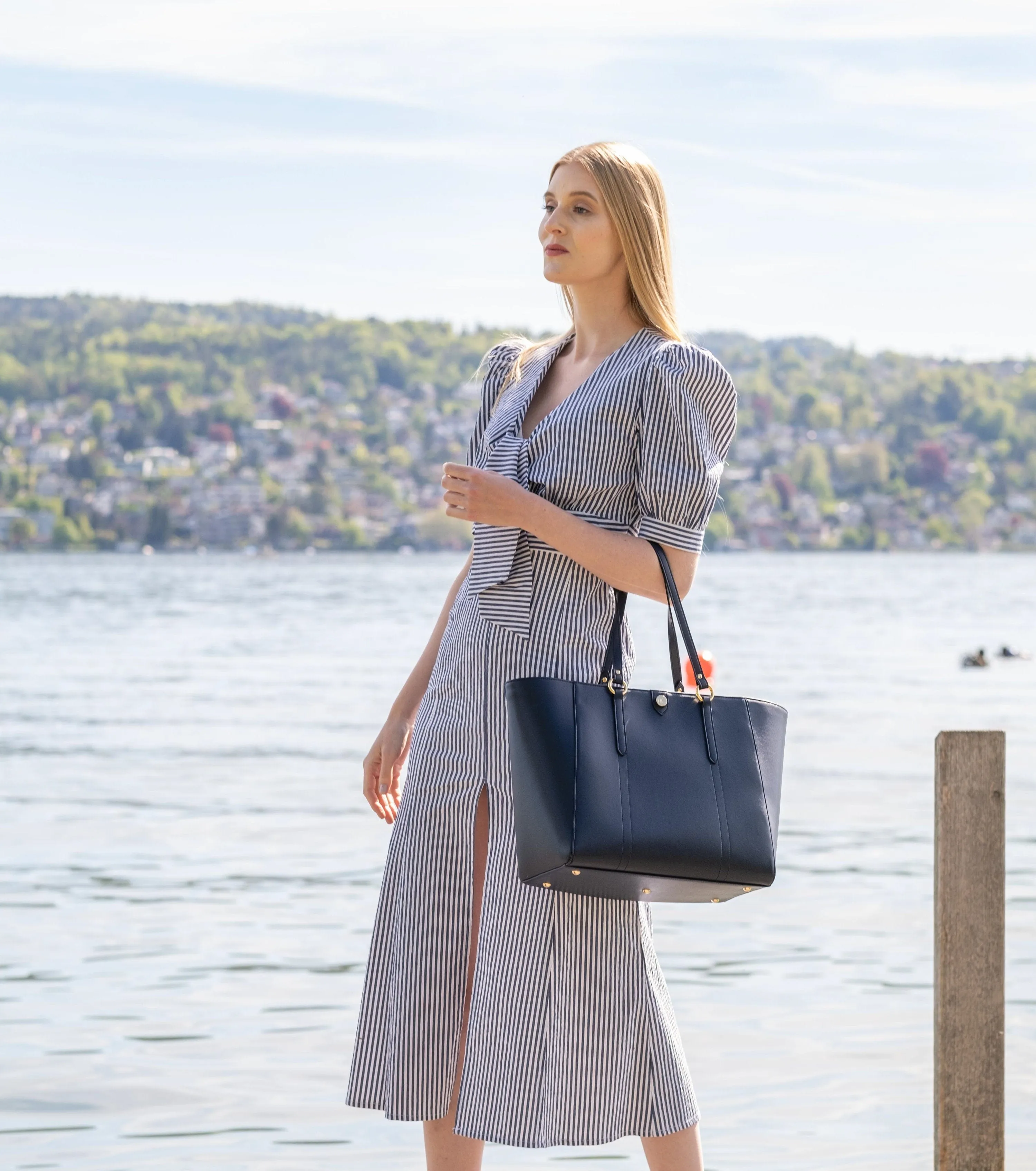 Nomad Apple Leather Vegan Tote Bag | Navy