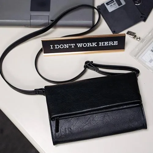 The Crossbody Wallet in Black