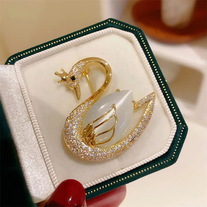 The Princess Swan Brooch/Pin