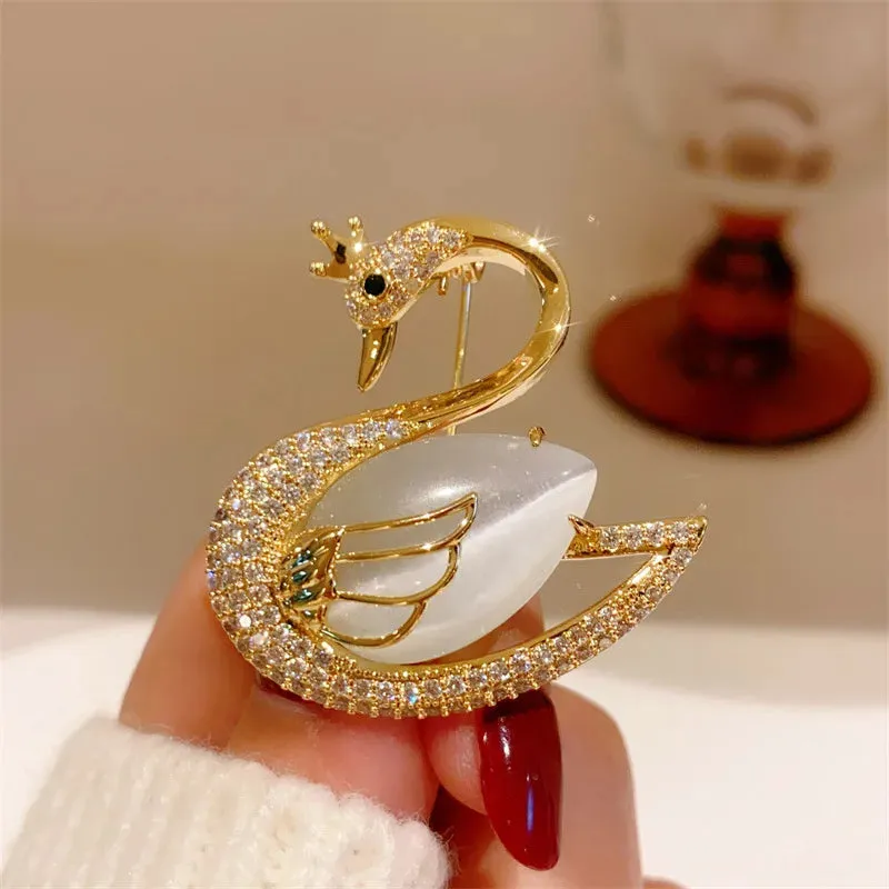 The Princess Swan Brooch/Pin